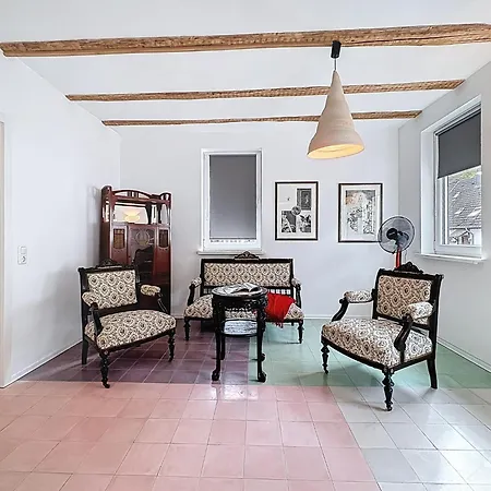 3 By Interhome *